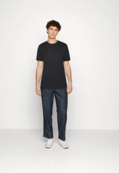 Pier One 5 Pack - Camiseta Básica - White/Off-White/Light Grey/Beige/Black