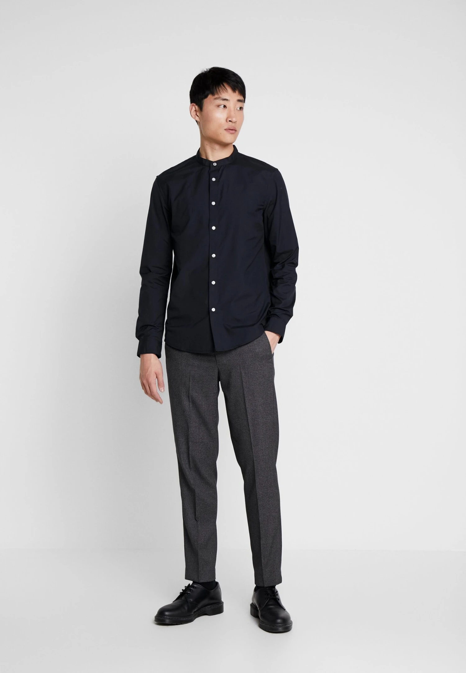 Pier One 2 Pack - Camisa - Oliv/Black 1 Pier One 2 Pack - Camisa - Oliv/Black