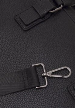 Pier One Funda Para Portátil - Black -Pier One 2415bc75817340989b2ffb6bb4b02177