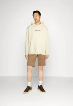 Pier One -Pier One 3ab429f4ca10476783b6ac7e4655051d