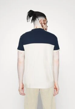 Pier One Camiseta Estampada - Dark Blue/White 8 Pier One Camiseta Estampada - Dark Blue/White -Pier One 51d091ecca2a48379b91667008142633