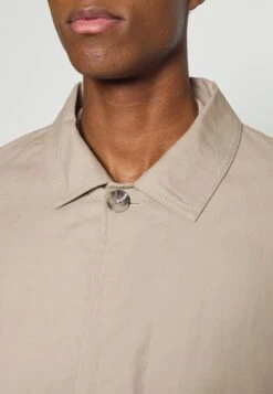 Pier One Commuter Coat- Abrigo Corto - Tan -Pier One 64e4c0abaebf41b497d5537b02c36b22