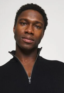 Pier One Jersey De Punto - Black -Pier One a829a4b534f144ca8268c46096a87b1f