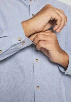 Pier One Oxford - Camisa - Light Blue -Pier One d0f3517b8dcc4ed8944314d9a3607504