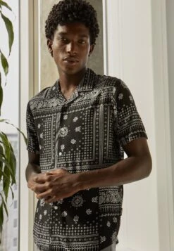 Pier One Unisex - Camisa - Black 9 Pier One Unisex - Camisa - Black -Pier One f1f41040afc04553bf31d58a923943f8