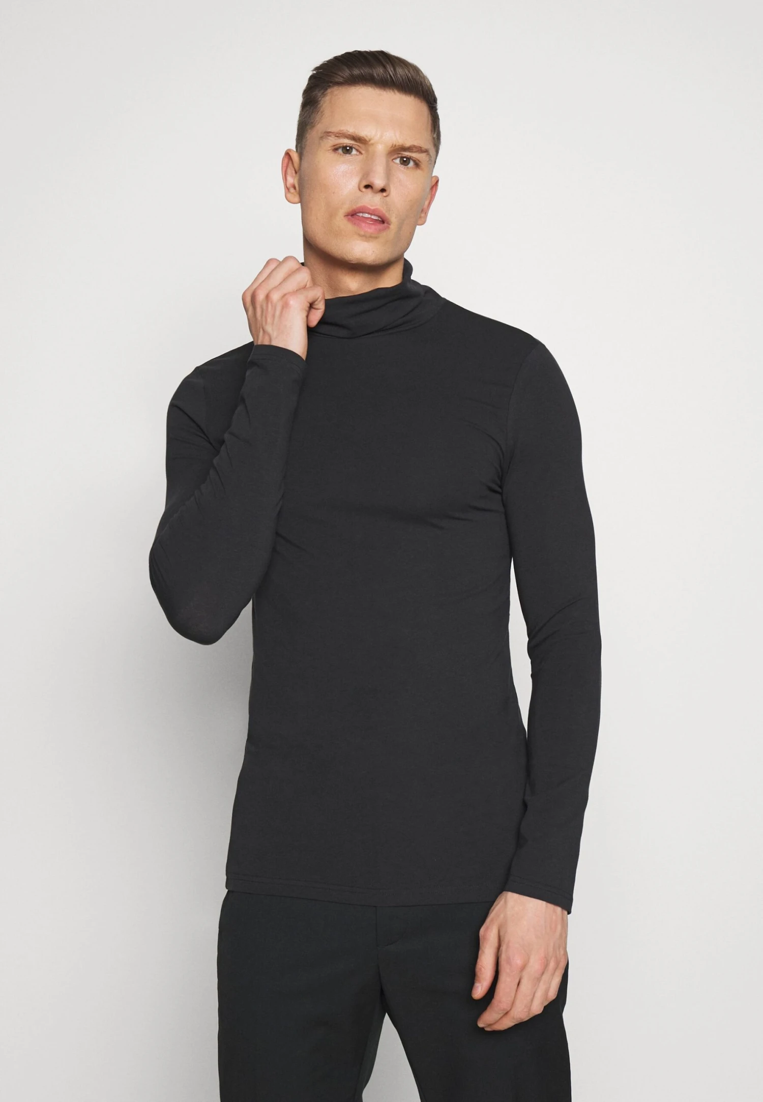 Pier One 2 Pack - Camiseta De Manga Larga - White/Black 5 Pier One 2 Pack - Camiseta De Manga Larga - White/Black - Imagen 5