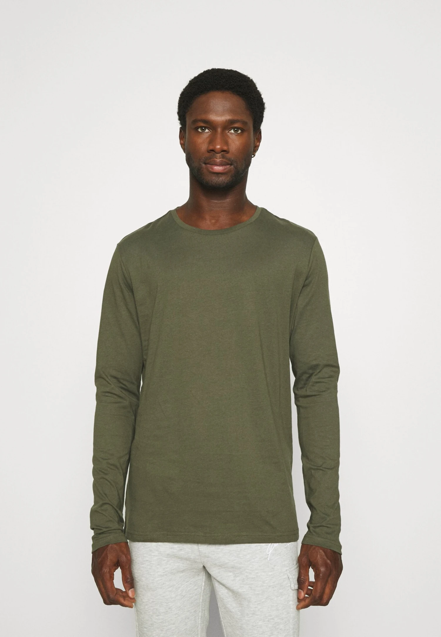 Pier One 2 Pack - Camiseta De Manga Larga - Olive/Dark Blue 4 Pier One 2 Pack - Camiseta De Manga Larga - Olive/Dark Blue - Imagen 4